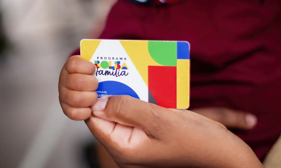 Bolsa Família de junho começa a ser pago nesta segunda; veja quem recebe