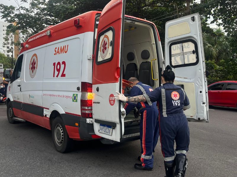 Motociclista é atropelado duas vezes na Avenida Djalma Batista