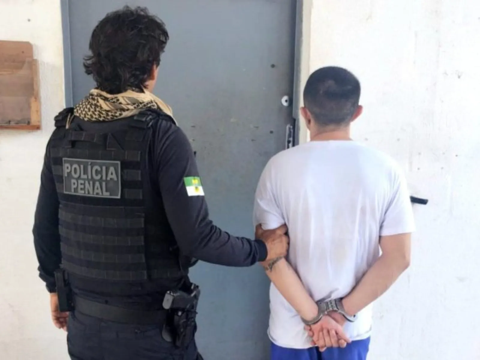 Detento é flagrado tentando subornar policiais penais na penitenciária estadual