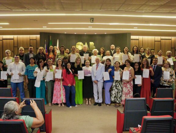 Governo do Amazonas empossa membros do Conselho Estadual do Idoso, em Manaus