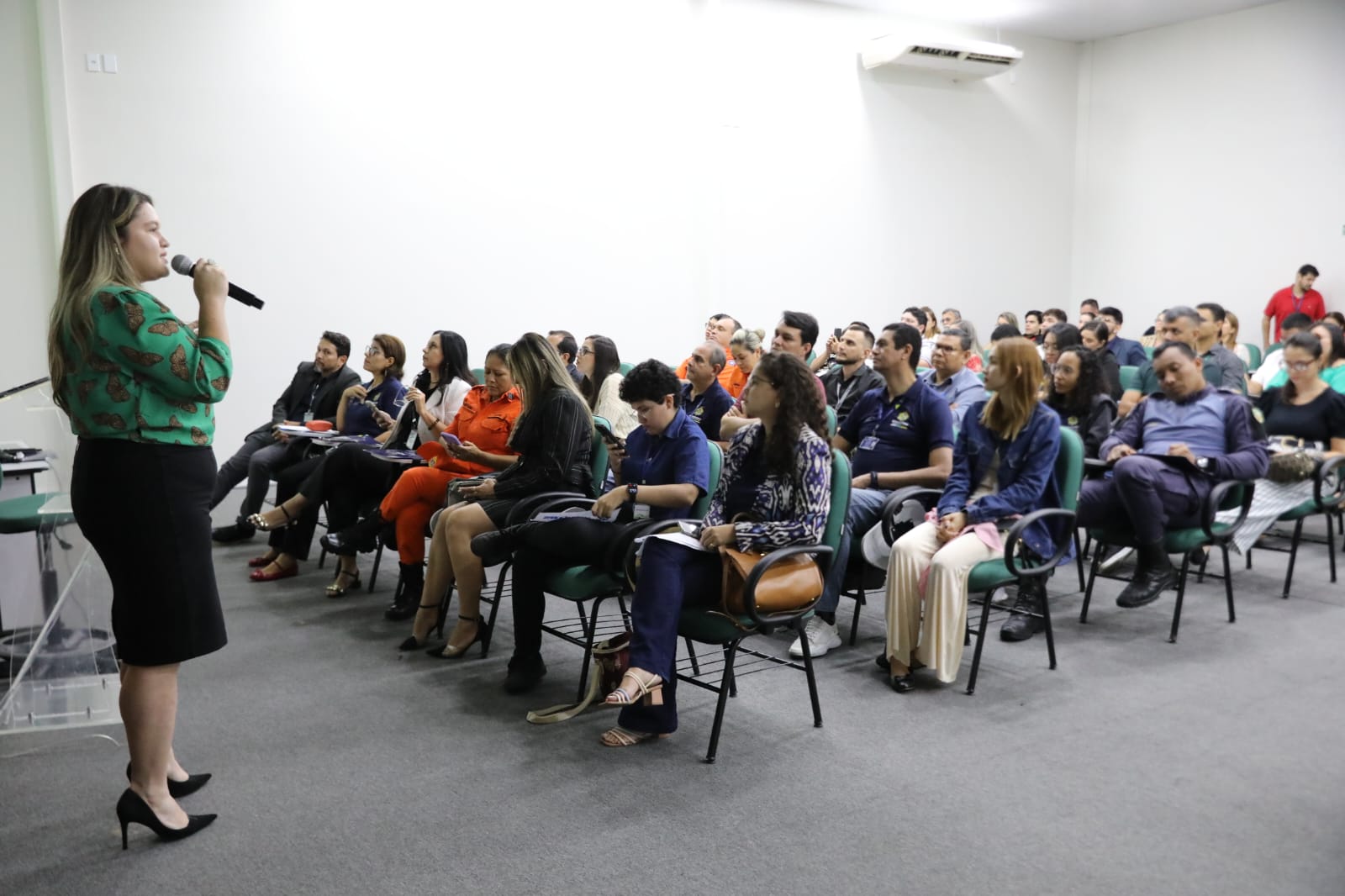 Práticas de Controle Interno da SES-AM são destaque em encontro promovido pela CGE