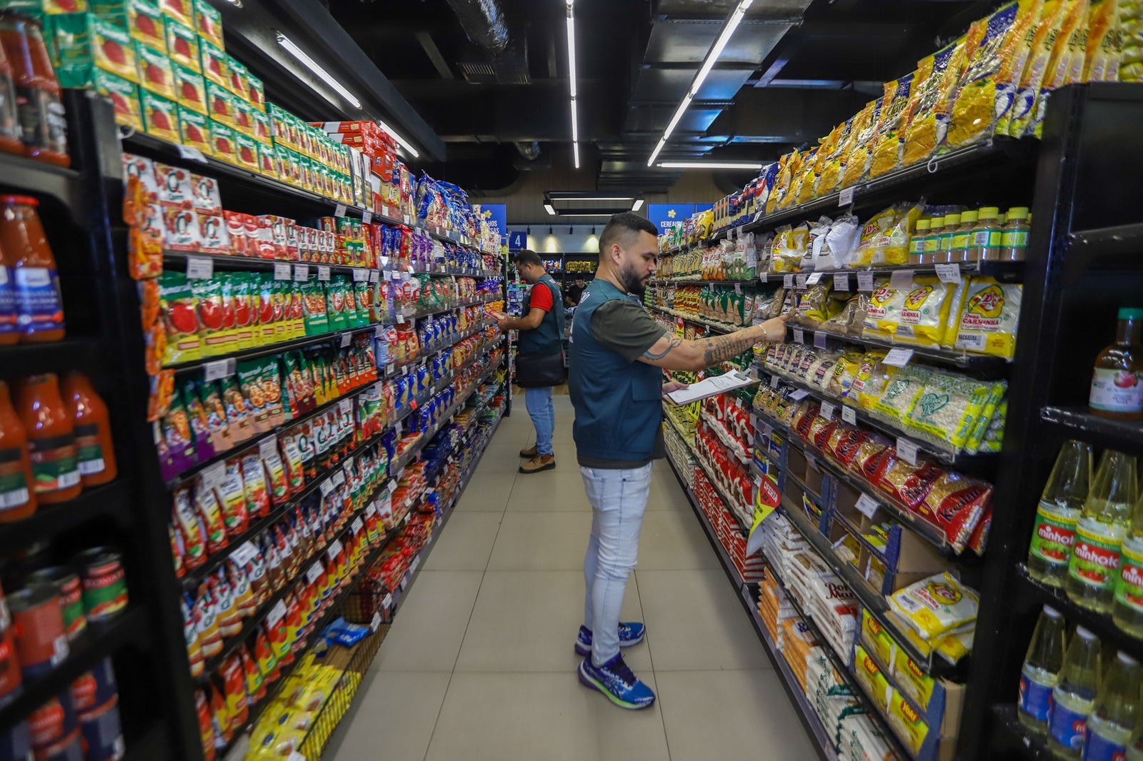 Saiba onde encontrar a cesta básica mais barata de Manaus