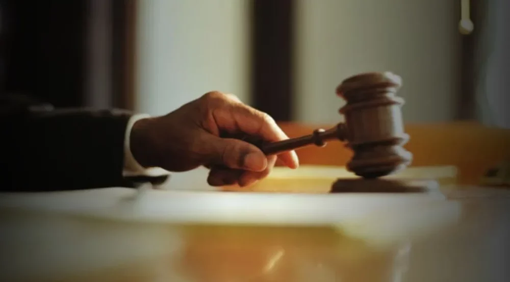 Proprietários de cão que atacou moradora em condomínio são condenados a pagar R$ 2 mil por danos morais Fato Novo