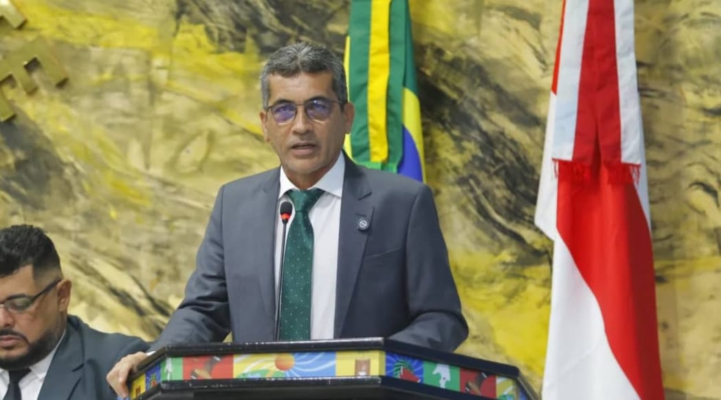 Prefeito Lúcio Flávio participa da solenidade de abertura dos trabalhos de 2025 da Câmara de Vereadores