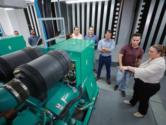 Governo do Amazonas instala novos grupos geradores e moderniza o sistema elétrico do Complexo Hospitalar Sul