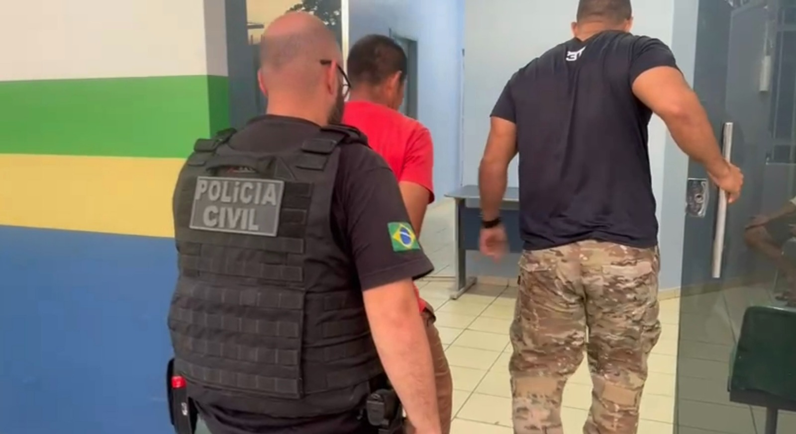 Homem usava dinheiro para atrair e estuprar criança no AM