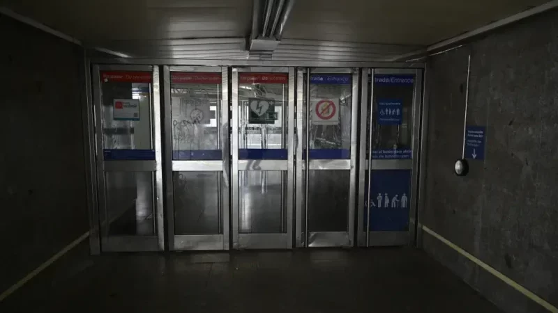 Apagão em Portugal e Espanha paralisa transportes e gera pânico em diversos países