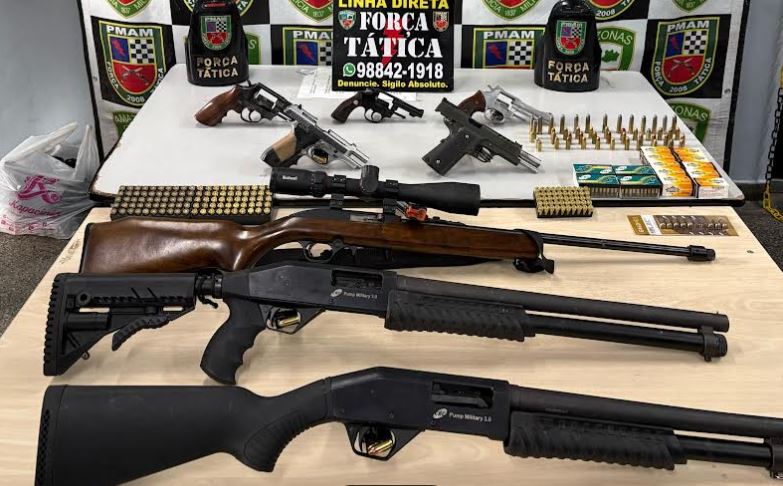 Arsenal de armas é apreendido com homem denunciado por agredir mulher em Manaus