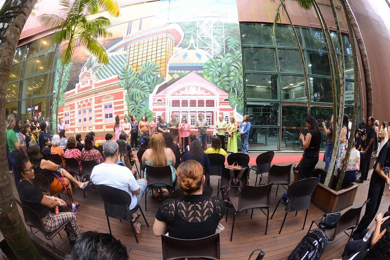 Arte com Toque celebra o Dia Nacional do Sistema Braille com desfile e exposição acessível em Manaus