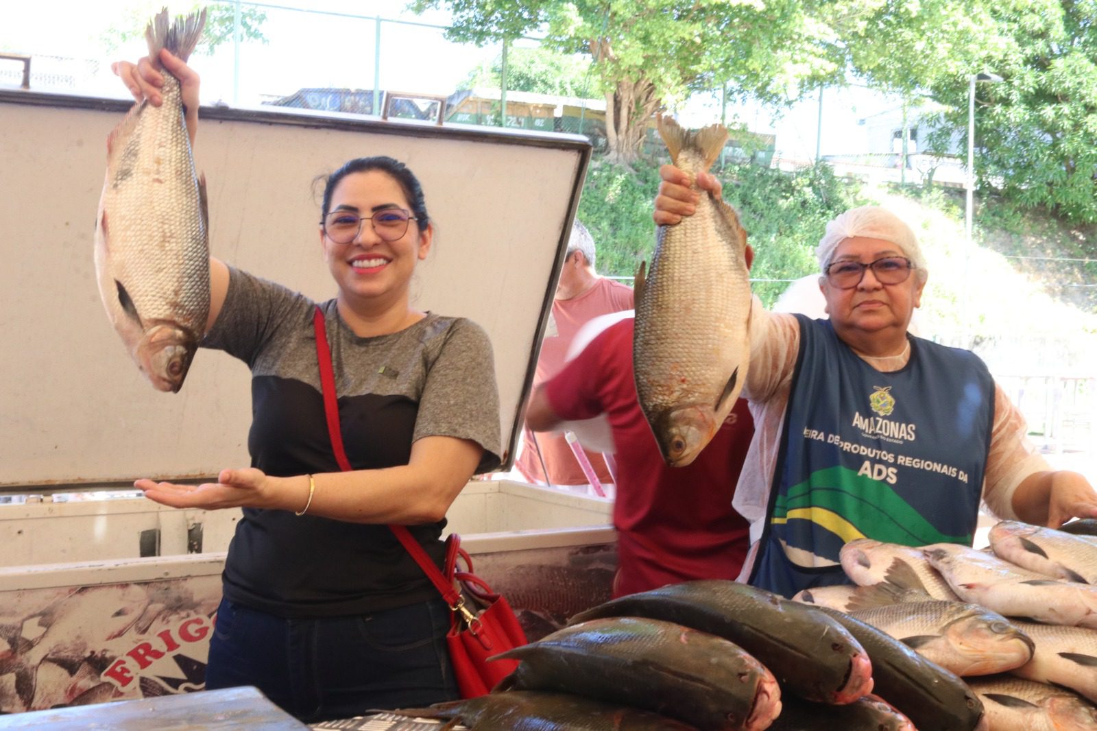 Feirão do Pescado da ADS: mais de 8 toneladas de peixe são comercializadas no primeiro dia da ação
