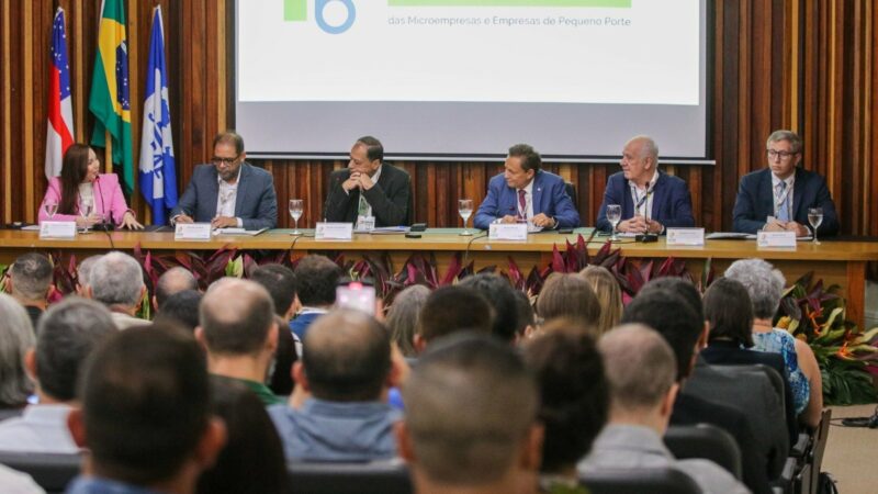 Governo do Amazonas destaca ampliação do crédito para pequenos negócios durante abertura do Fórum Permanente das Microempresas