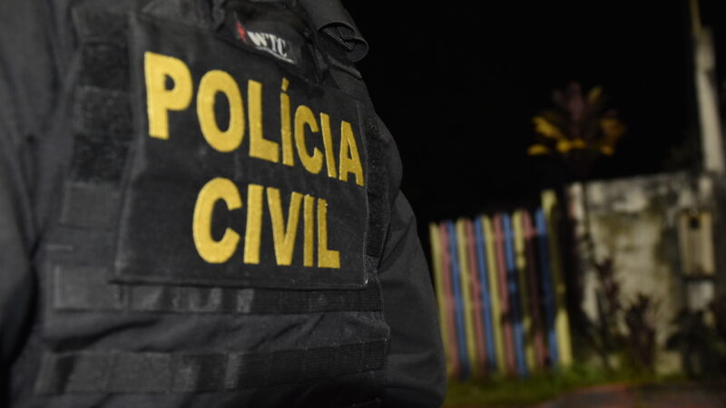 Secretário é alvo de operação por suspeita de usar time para lavar dinheiro de facção no AM