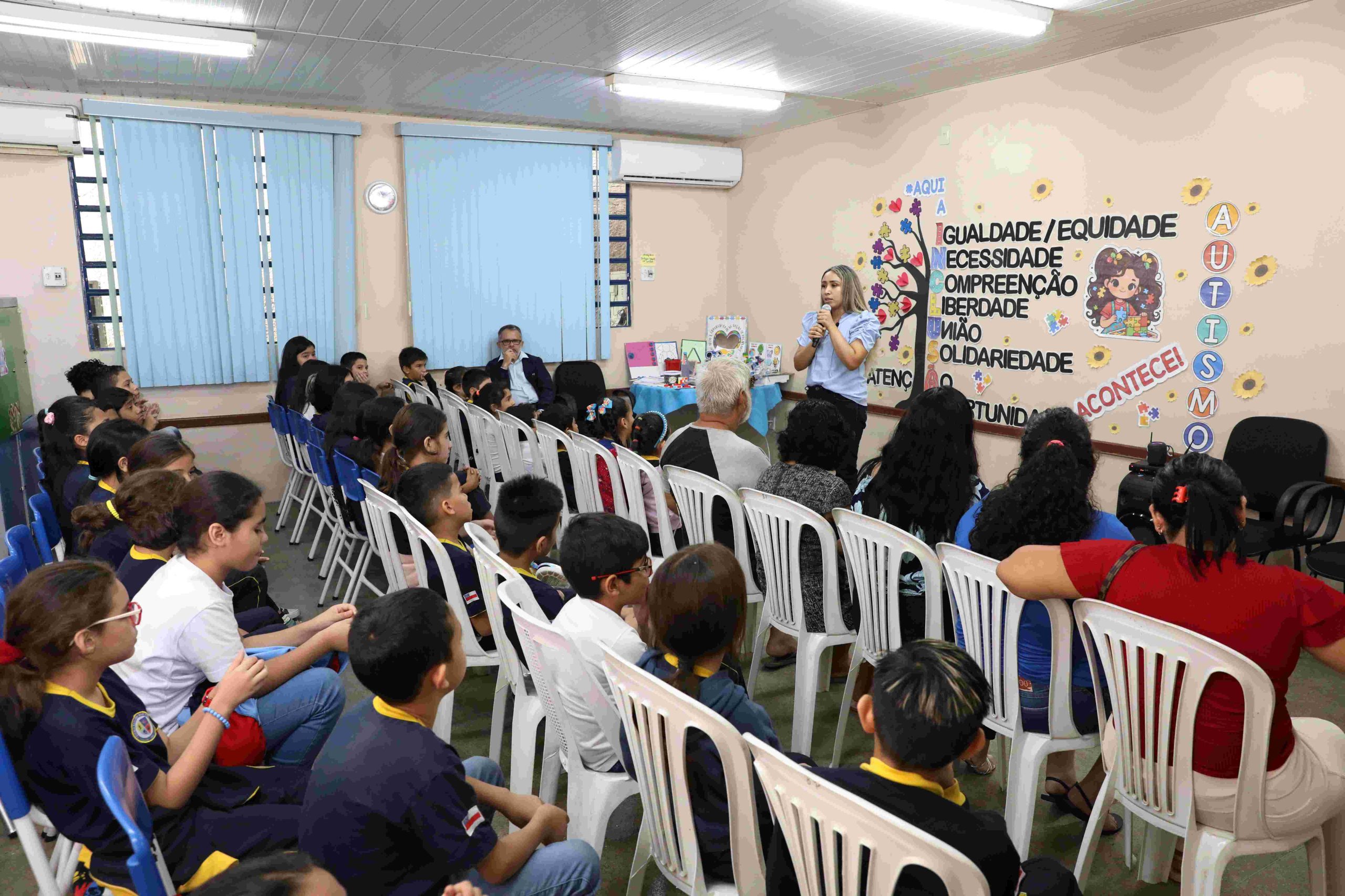 Inclusão e integração: Escola Estadual Bom Pastor realiza palestra no Dia Mundial de Conscientização sobre o Autismo