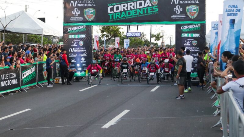 Mais de 3 mil pessoas participam da Corrida Tiradentes em Manaus