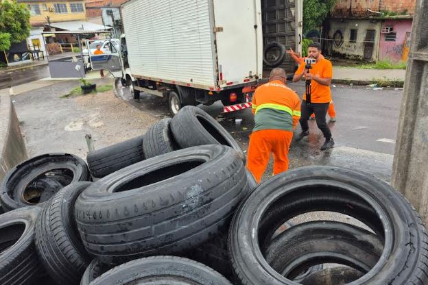 Mais de 30 mil pneus descartados irregularmente são recolhidos em Manaus
