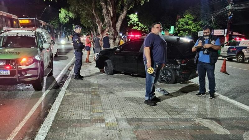 Mulheres sofrem grave acidente ao saírem de culto em Manaus