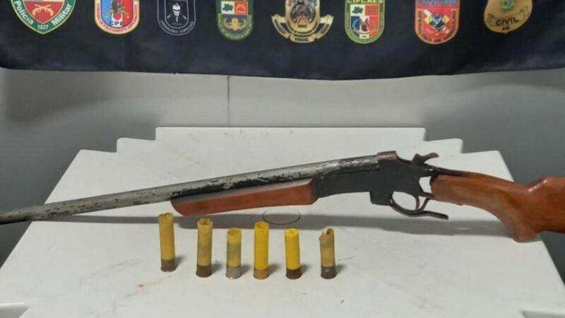 Polícia apreende arma de fogo em sítio utilizado por piratas do rio no Amazonas