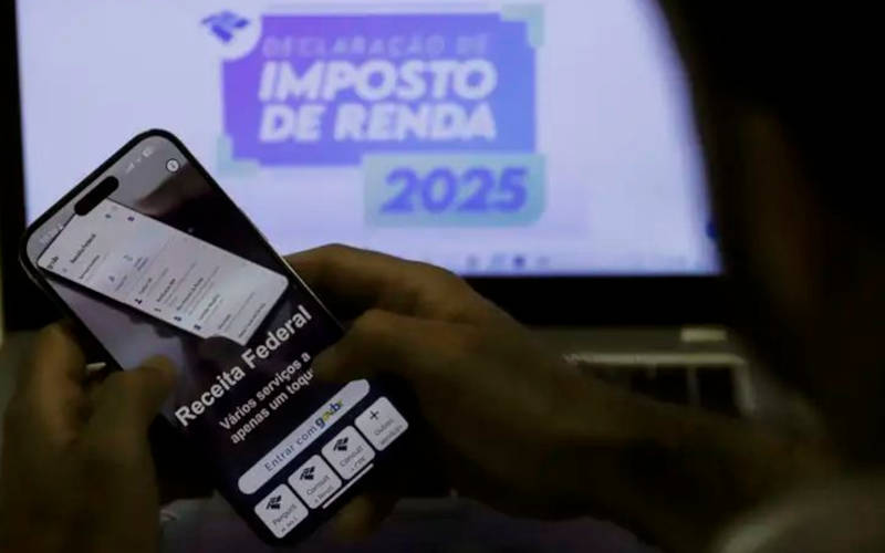 Projeto ajuda pessoas de baixa renda a preencher IR