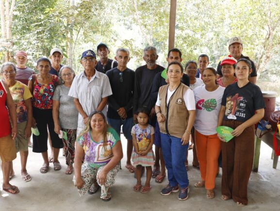 Visita técnica da Sepror a comunidade do Tarumã-Açú orienta sobre a criação de associação dos produtores