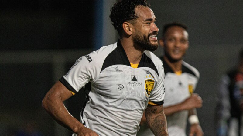Amazonas bate Operário (PR) por 2 a 0 no Carlos Zamith