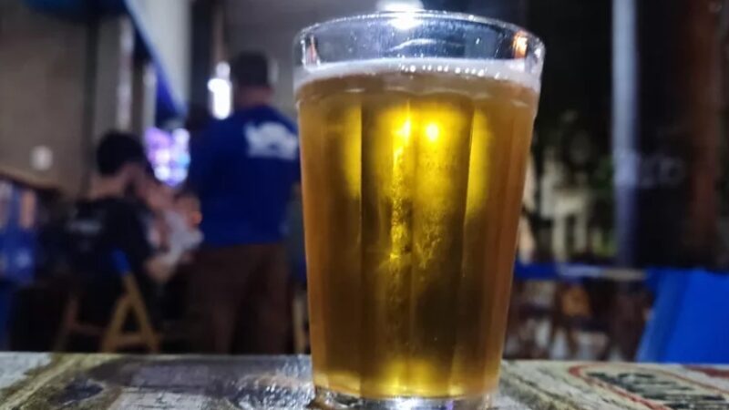 Brasil reduz consumo de álcool e indústria da cerveja aposta em inovação para manter mercado aquecido