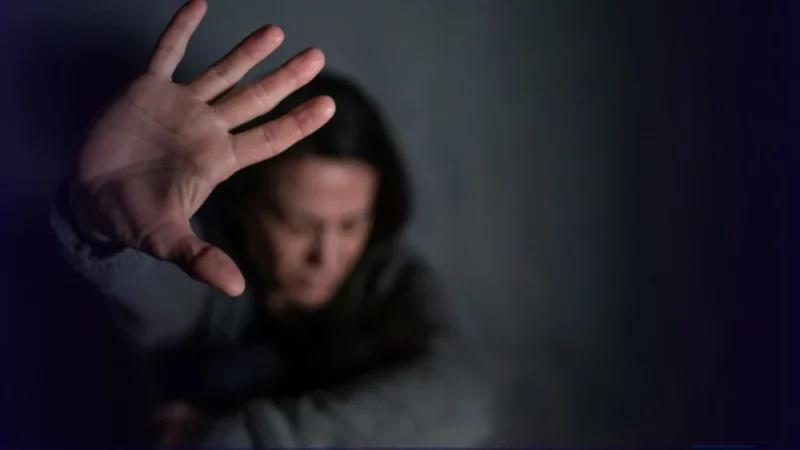 Como a violência contra a mulher é tratada de formas opostas por boomers, millennials e geração Z