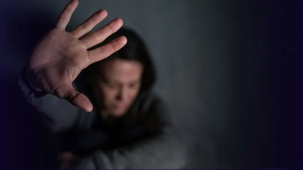 Como a violência contra a mulher é tratada de formas opostas por boomers, millennials e geração Z