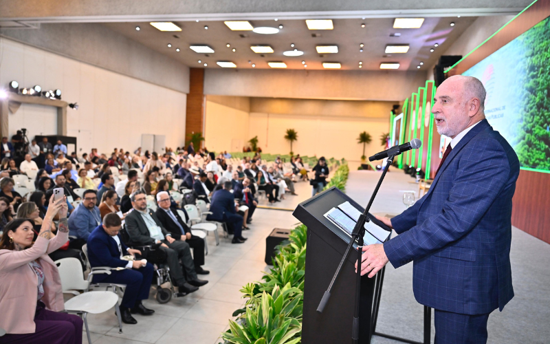 Congresso do TCE-AM fecha com pacto pela Amazônia