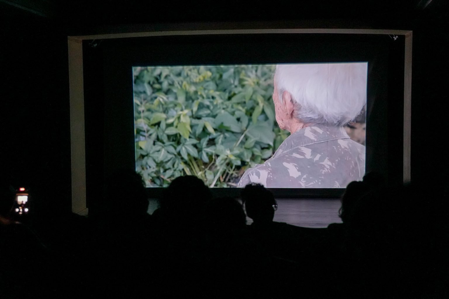 “DaSilva DaSelva” emociona plateia no Teatro Gebes Medeiros