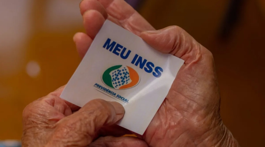 Idosa do AM descobre descontos indevidos em pensão por quase 30 anos