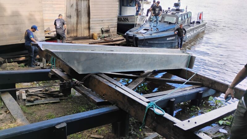 Mais de uma tonelada de drogas é apreendida em ‘submarino’ no AM