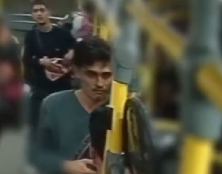 Polícia está em busca de trio que assaltou ônibus da linha 415