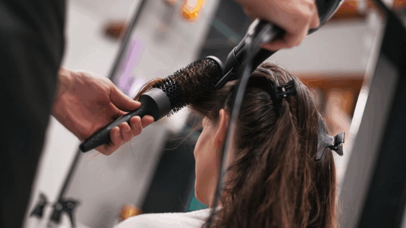 Serviços no Amazonas recuam 2,8% em março, aponta IBGE