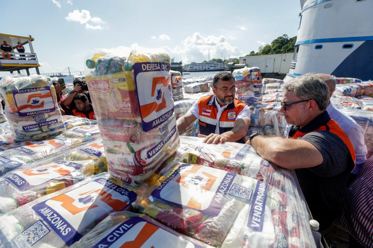 Governo do Amazonas divulga boletim sobre a cheia no estado, neste sábado