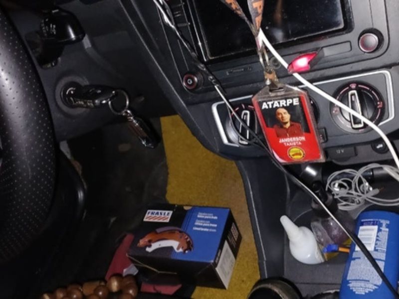 Criminosos sequestram e matam taxista na AM-010