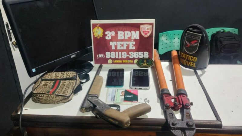 ‘Pirata de rio’ morre em troca de tiros com a polícia durante roubo a balsa no AM