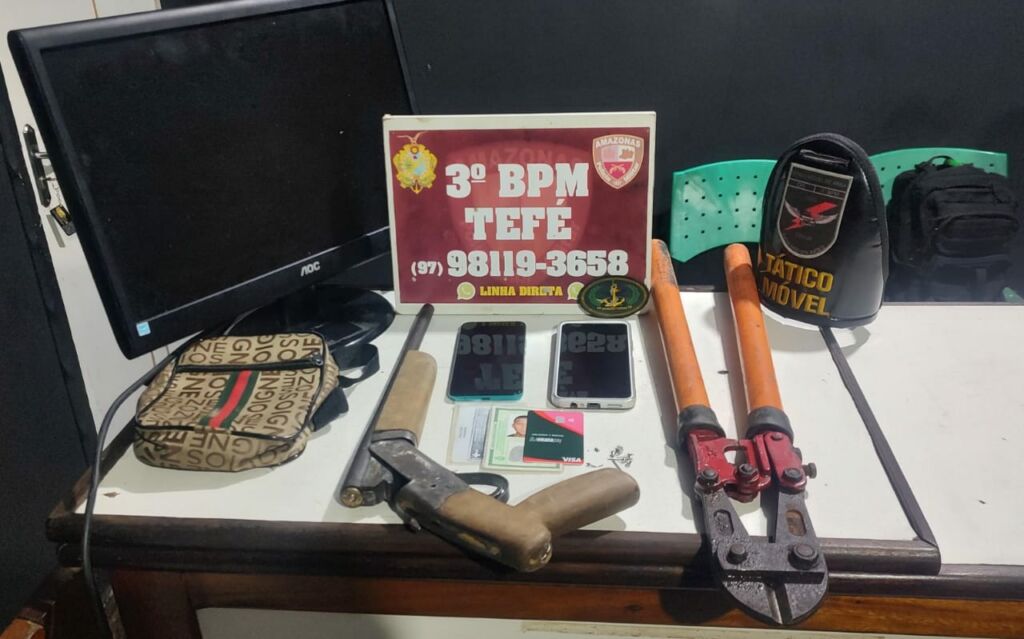 ‘Pirata de rio’ morre em troca de tiros com a polícia durante roubo a balsa no AM