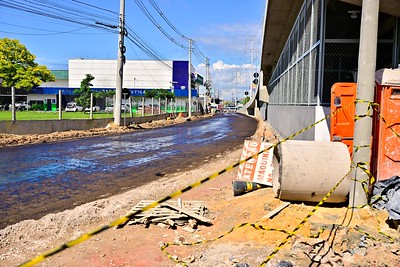 Viaduto Rei Pelé tem novos acessos liberados em Manaus