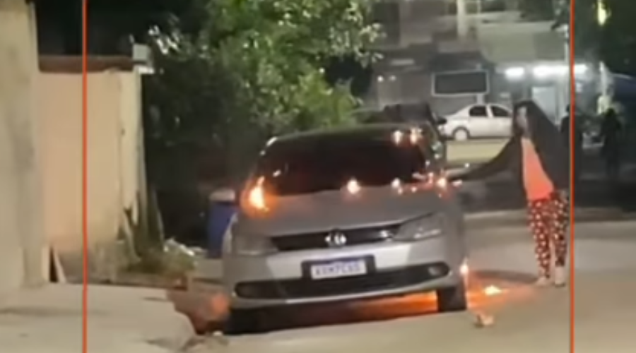 Esposa incendeia carro do marido ao flagrá-lo com amante