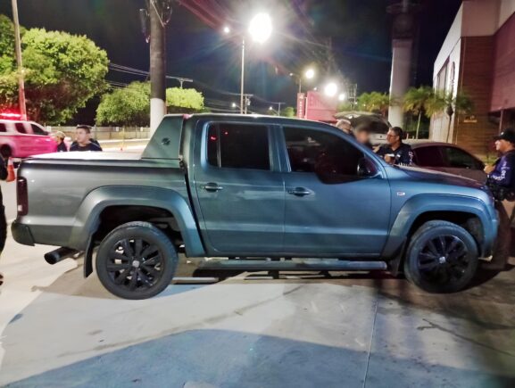 Detran-AM remove dois carros envolvidos em ‘racha’ na zona oeste de Manaus – Detran-AM