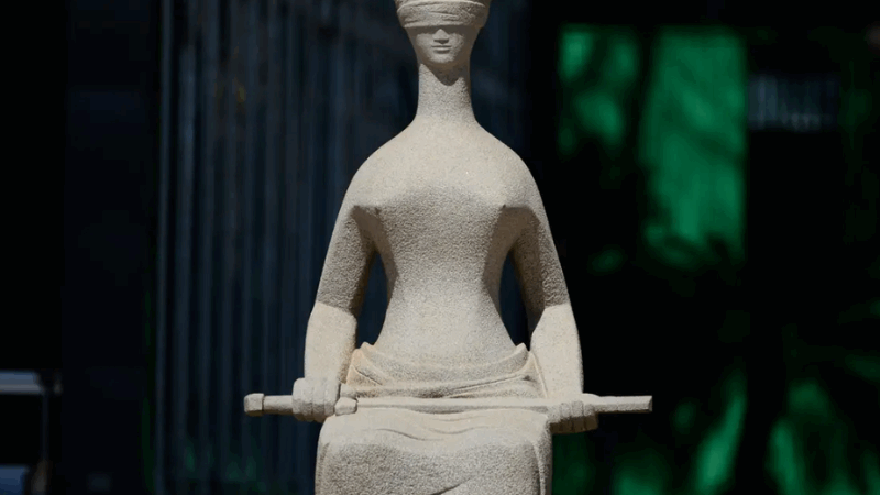 Em um ano, supersalários no Judiciário sobem quase 50%