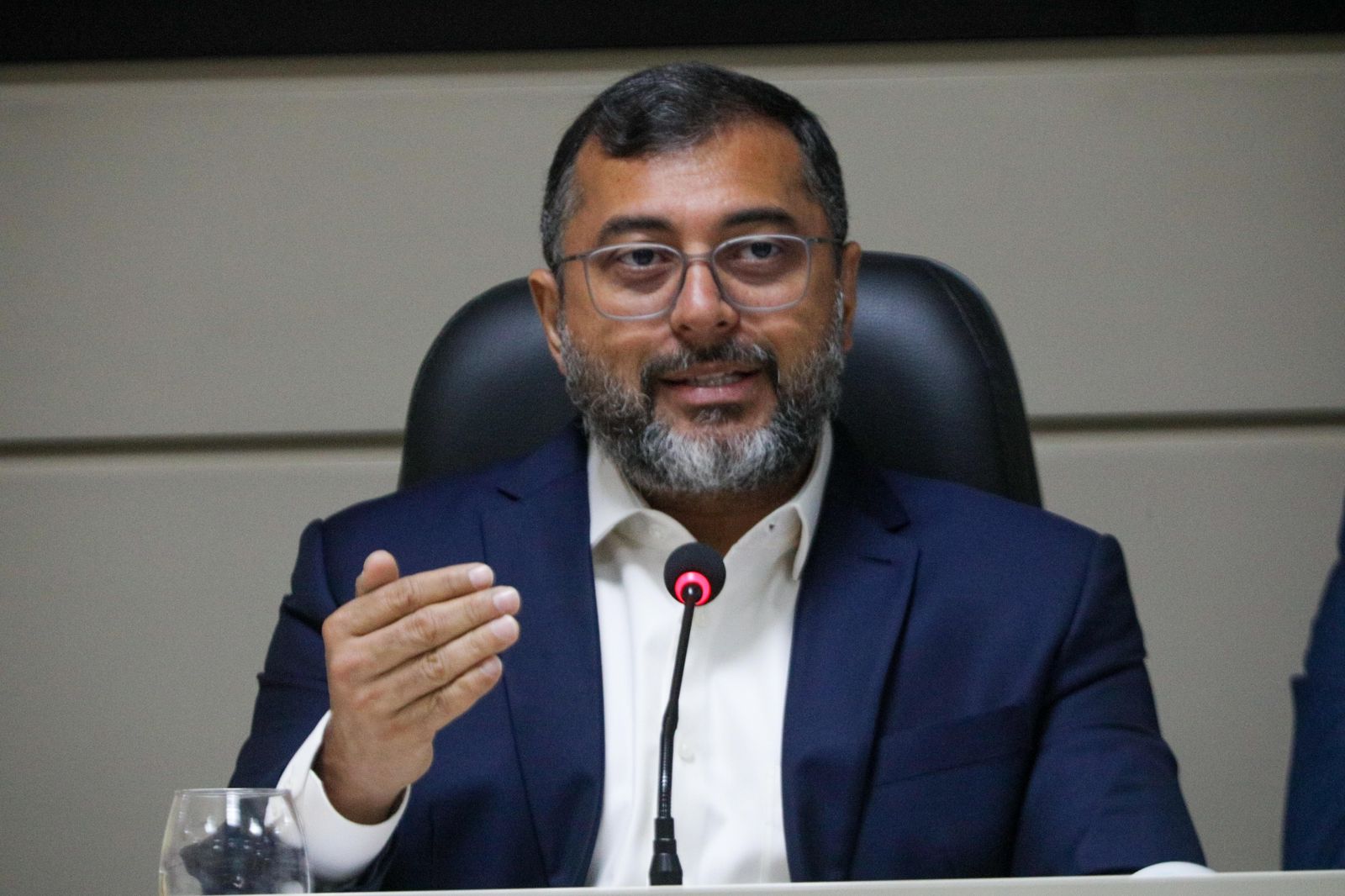 Governador Wilson Lima destaca avanço histórico com anúncio de plano para pavimentação da BR-319