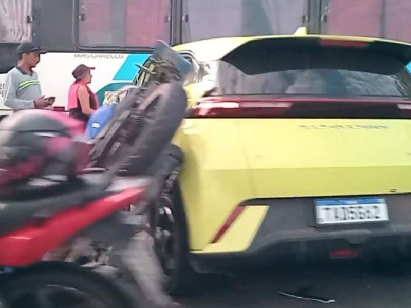 Grave acidente deixa feridos no Distrito Industrial