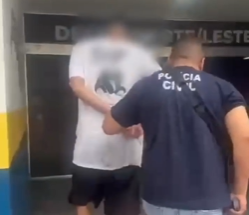 Homem é preso em Manaus por agressões e por trancar companheira após crise de ciúmes