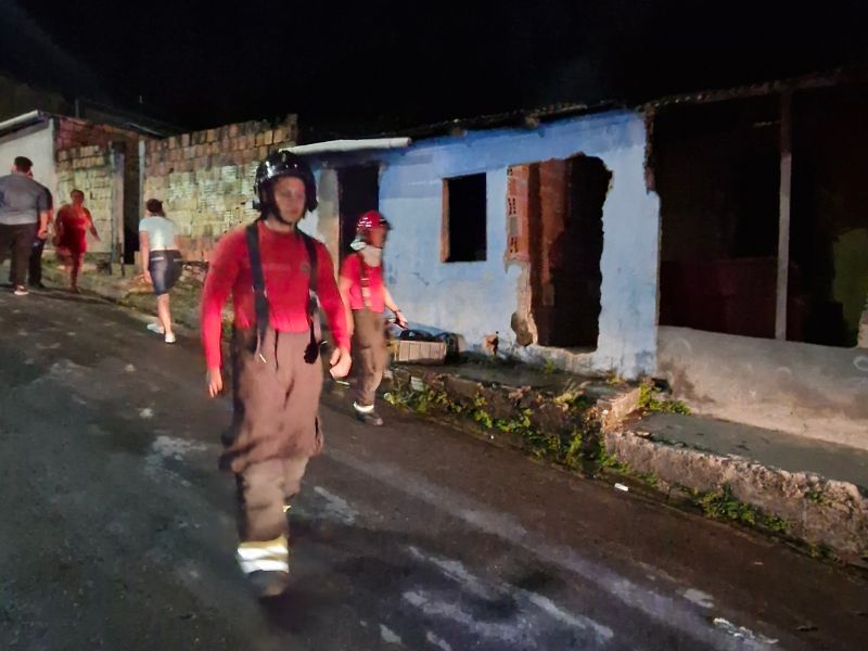 Incêndio assusta moradores após ventilador pegar fogo