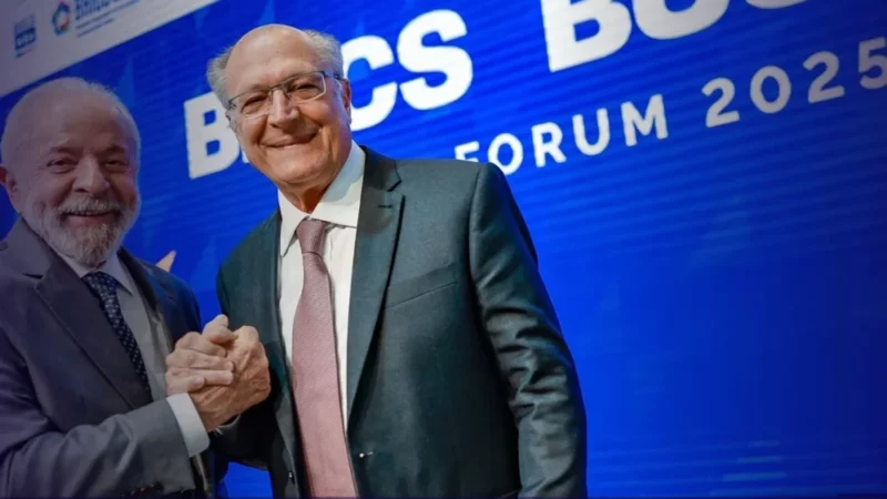 Lula pede novo modelo de desenvolvimento que promova paz e inclusão