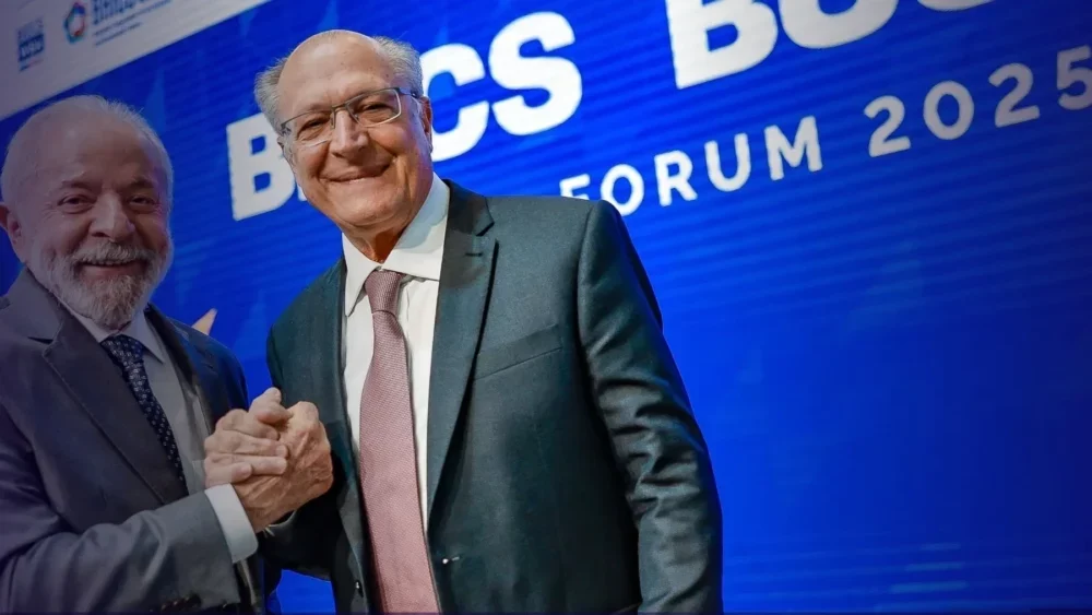 Lula pede novo modelo de desenvolvimento que promova paz e inclusão