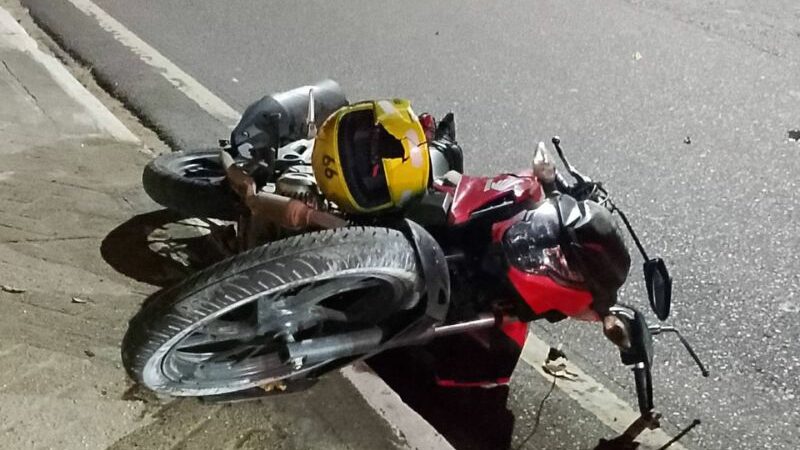 Motociclista morre em acidente grave na Avenida Brasil