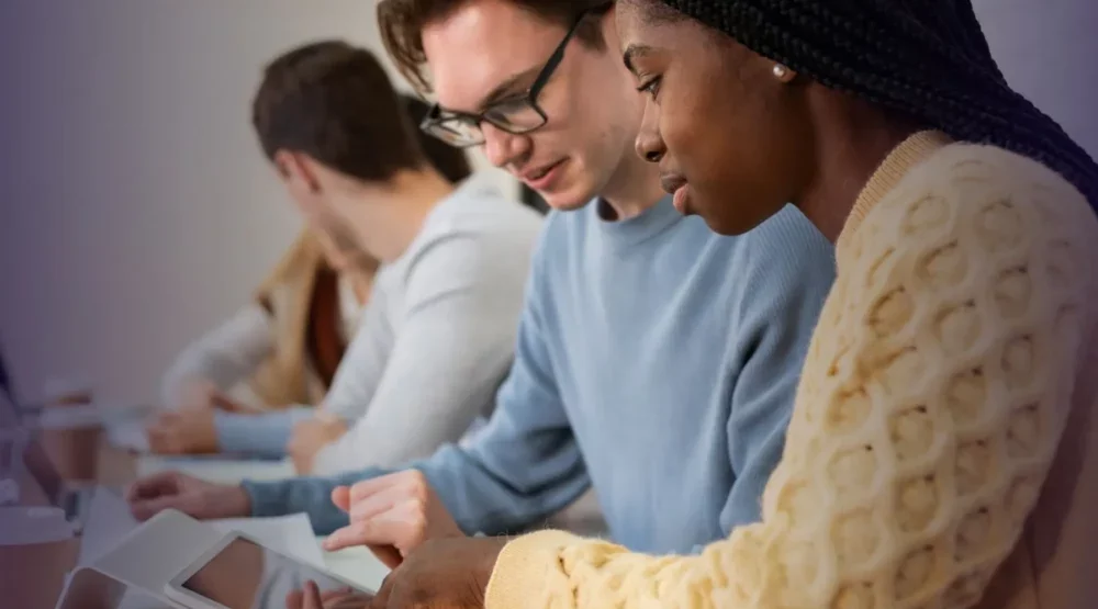 Pós-graduação no Brasil ainda é majoritariamente branca, aponta estudo do CGEE