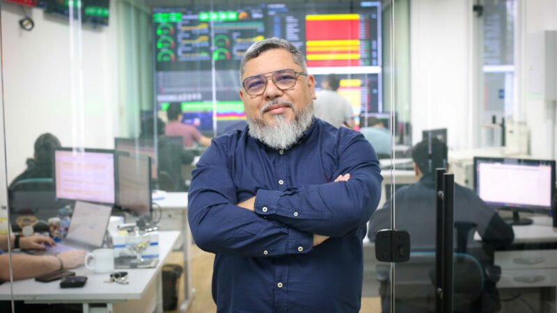 Prodam tem novo diretor técnico